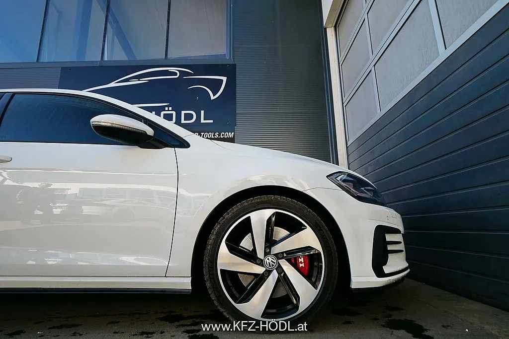 Volkswagen Golf GTI Performance 2,0 TSI DSG Image 7