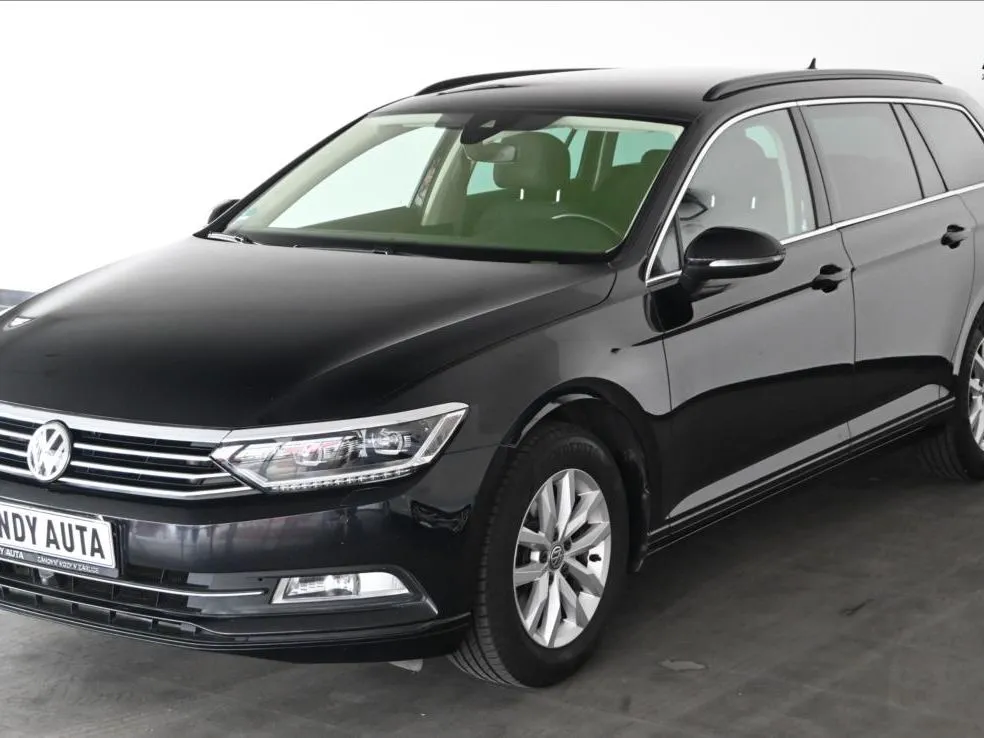 Volkswagen Passat 2,0 TDi 110kW LED NAVI Záruka Image 1