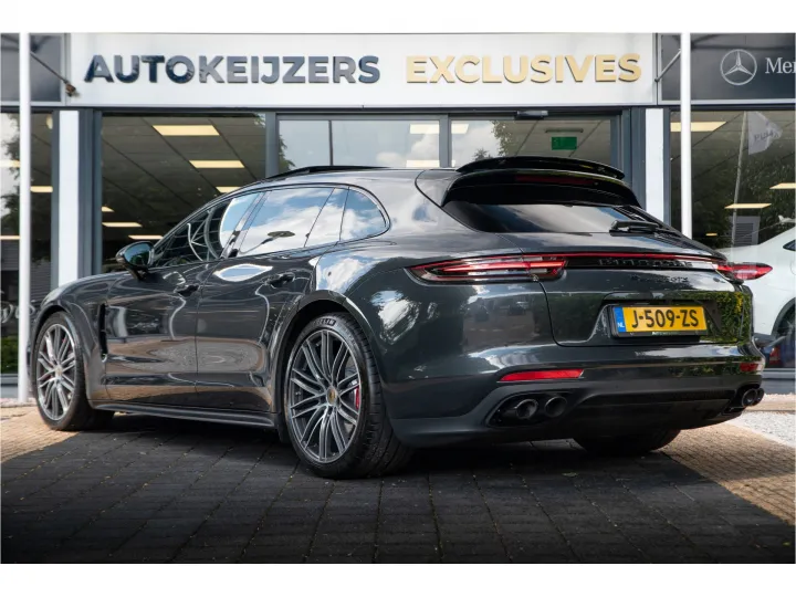 Porsche Panamera Sport Turismo 4.0 GTS  Image 4