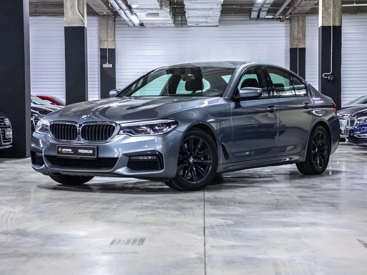 BMW 5-Series Image 2