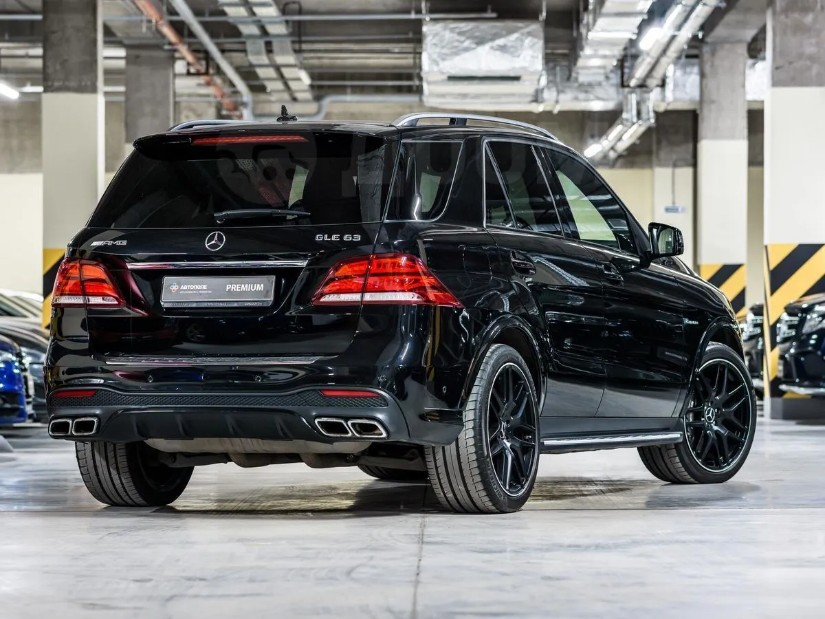 Mercedes-Benz GLE Image 8