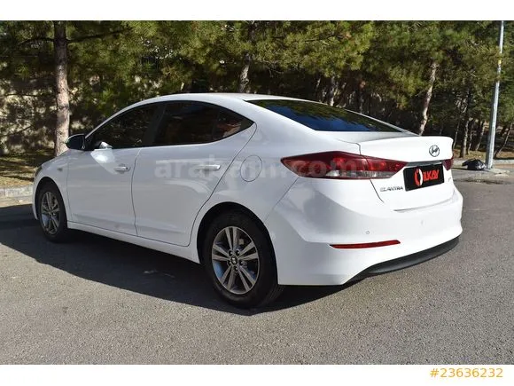 Hyundai Elantra 1.6 CRDi Style Plus Image 6