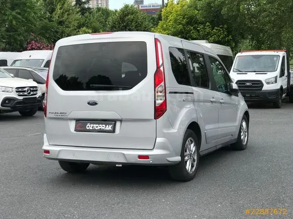 Ford Tourneo Connect 1.5 EcoBlue Titanium Image 8